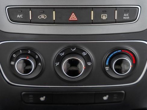 Used 2014 Kia Sorento LX w/ LX V6 Convenience Package image 24