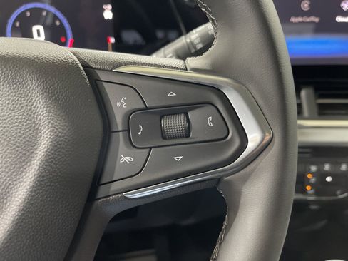 New 2026 Chevrolet Trax LT w/ Driver Confidence Package FWD image 27