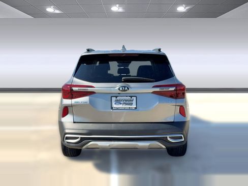 Used 2021 Kia Seltos EX image 9