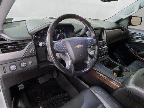 Used 2018 Chevrolet Suburban LT AWD/4WD image 13