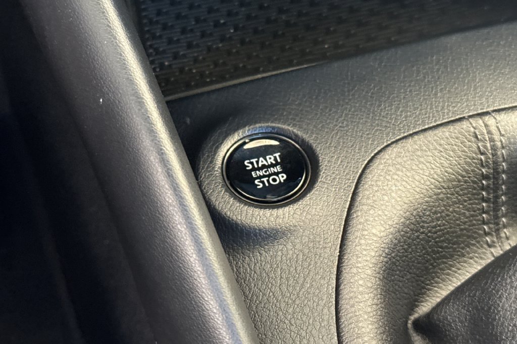 Used 2024 Nissan Z Performance w/ Heritage Edition RWD image 19