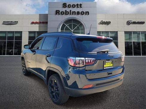 New 2026 Jeep Compass Latitude image 3