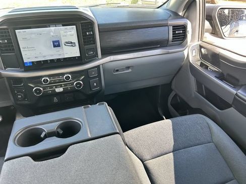 Used 2025 Ford F150 XLT w/ Equipment Group 301A Standard AWD/4WD image 17