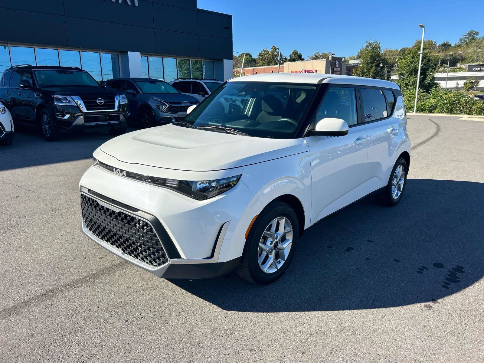 Used 2025 Kia Soul LX w/ LX Technology Package FWD image 7