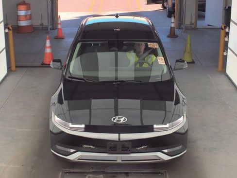 Used 2024 Hyundai Ioniq 5 SEL image 2