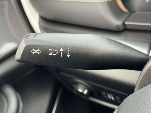 Used 2023 Jeep Grand Cherokee Laredo w/ Luxury Tech Group I image 22