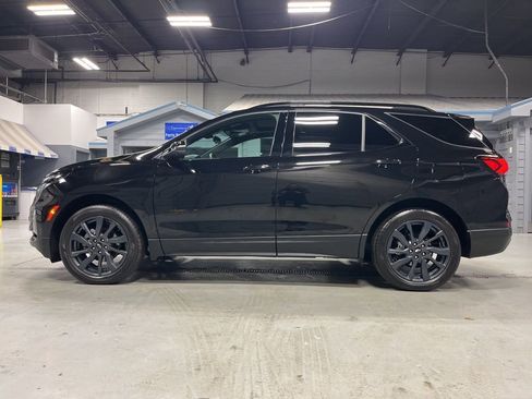 Used 2024 Chevrolet Equinox RS w/ RS Leather Package AWD/4WD image 7