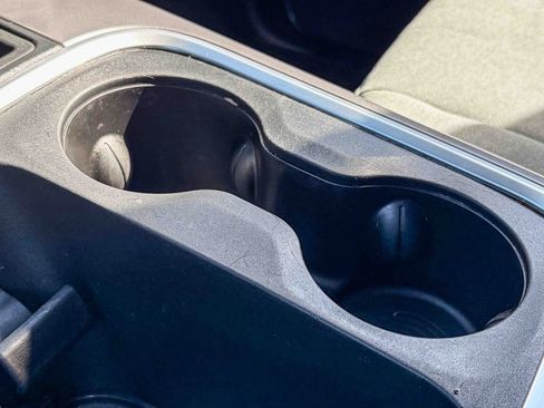 Used 2022 RAM 1500 Classic SLT w/ Electronics Group image 33