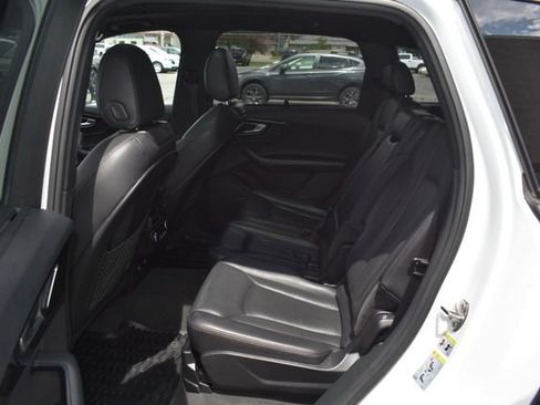 Used 2019 Audi Q7 3.0T Premium Plus w/ Premium Plus Package AWD/4WD image 38