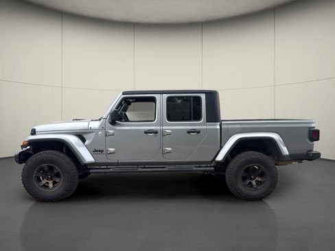 Used 2021 Jeep Gladiator Sport image 4
