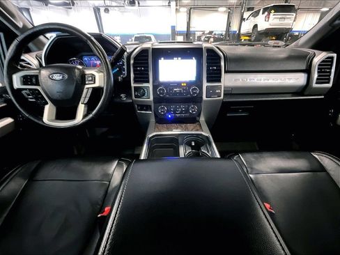 Used 2019 Ford F250 Lariat w/ Lariat Ultimate Package AWD/4WD image 21