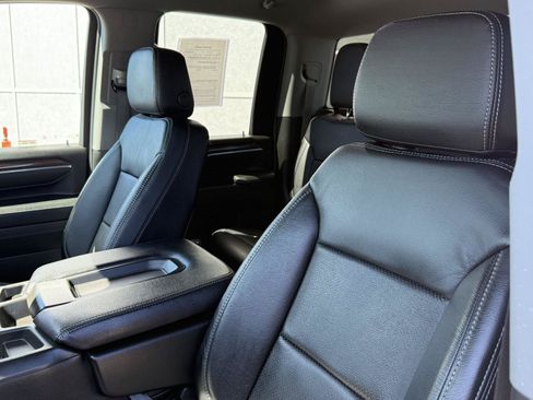 Used 2024 Chevrolet Silverado 3500 LT AWD/4WD image 18