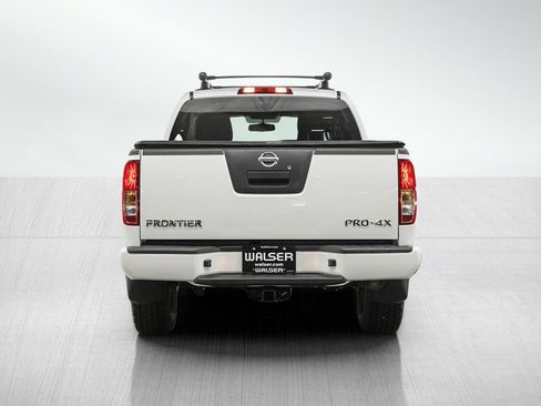 Used 2011 Nissan Frontier PRO-4X w/ Pro-4x Luxury Pkg AWD/4WD image 4