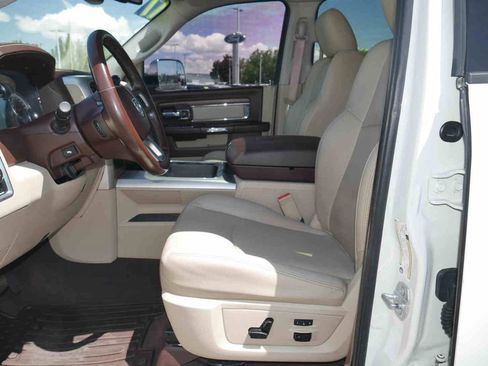 Used 2017 RAM 2500 Laramie w/ Convenience Group AWD/4WD image 28
