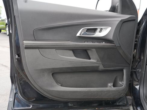 Used 2017 Chevrolet Equinox LS AWD/4WD image 14