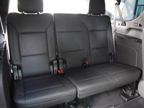 Used 2022 Chevrolet Suburban LT RWD image 49