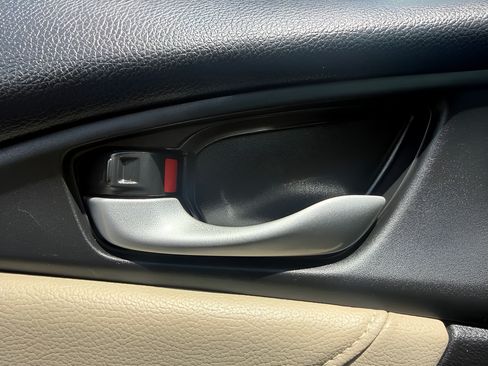 Used 2021 Honda Civic EX-L image 35