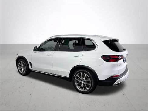 Used 2025 BMW X5 xDrive50e AWD/4WD image 8