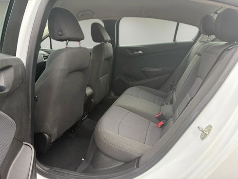 Used 2018 Chevrolet Cruze LT w/ Convenience Package image 12