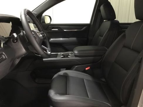 New 2026 GMC Acadia Elevation w/ Elevation Premium Package FWD image 28
