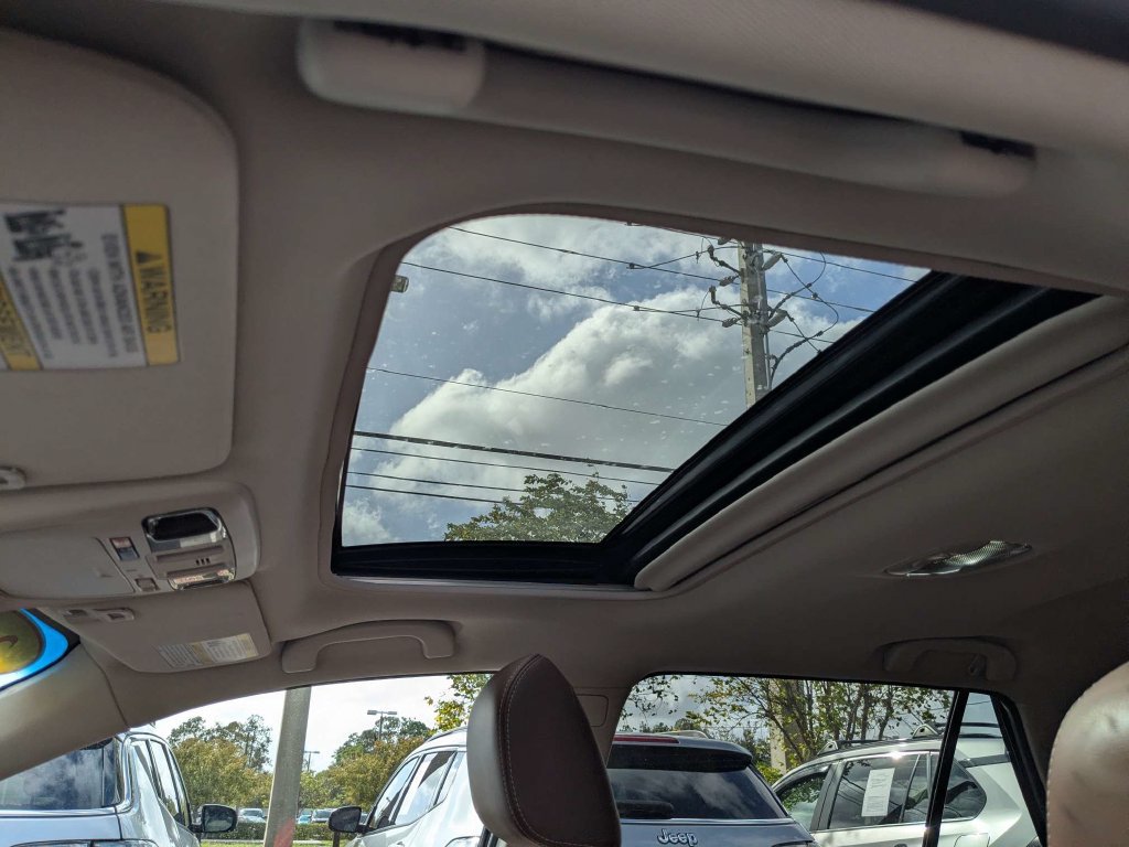 Used 2019 Subaru Outback 3.6R Touring AWD/4WD image 27