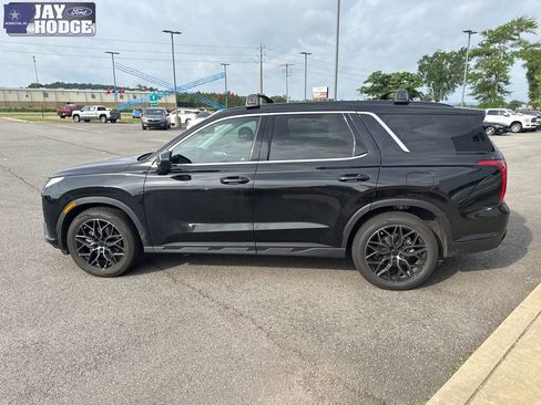 Used 2024 Hyundai Palisade XRT FWD image 3