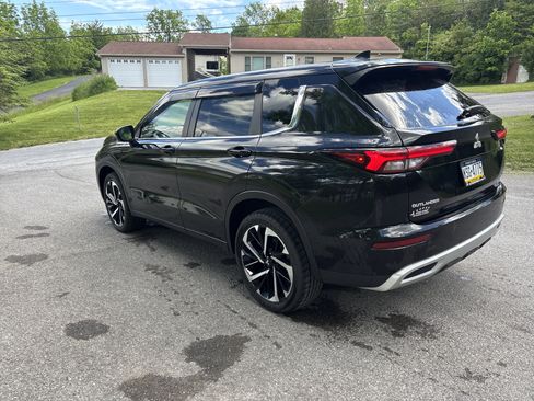 Used 2023 Mitsubishi Outlander Ralliart AWD/4WD image 6