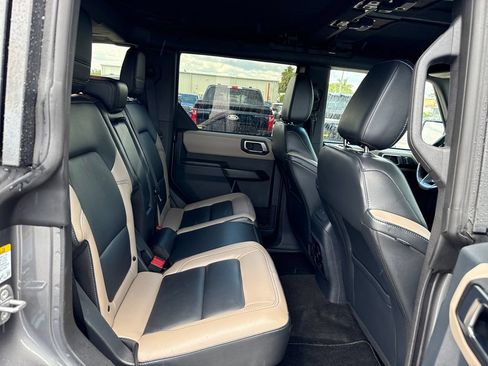 Used 2024 Ford Bronco Wildtrak AWD/4WD image 28