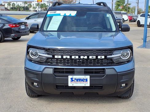 Used 2025 Ford Bronco Sport Outer Banks image 2