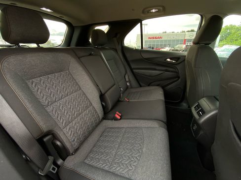 Used 2024 Chevrolet Equinox LT AWD/4WD image 14