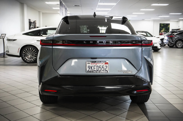 Used 2023 Lexus RZ 450e Premium w/ Technology Package AWD/4WD image 7