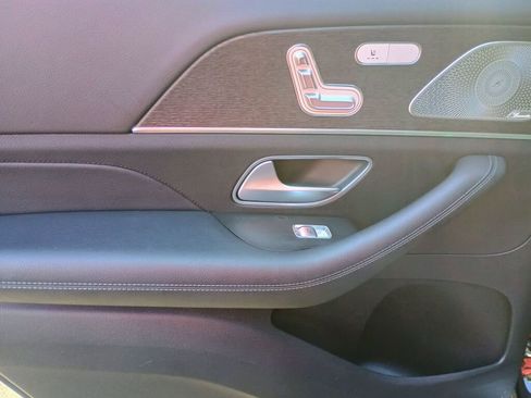 Used 2022 Mercedes-Benz GLS 450 4MATIC image 17