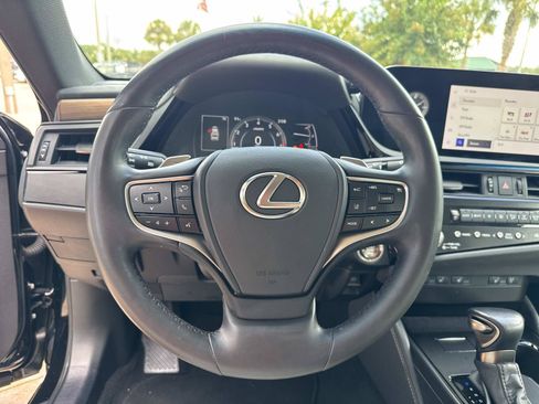Used 2024 Lexus ES 350 w/ Premium Package FWD image 27