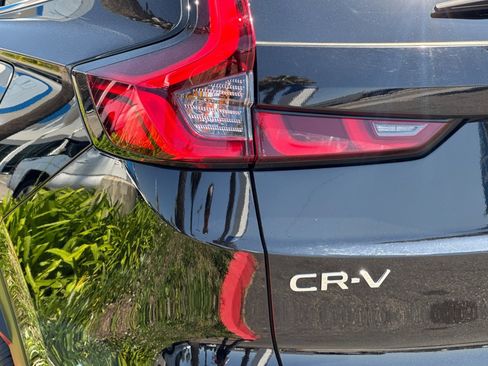 Used 2025 Honda CR-V EX-L image 12
