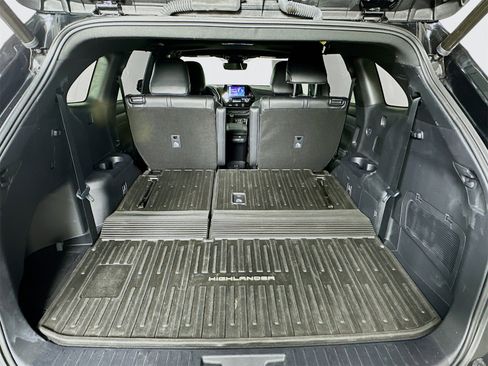 Certified 2023 Toyota Highlander XSE image 26