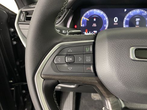 New 2026 Jeep Grand Cherokee Limited image 38