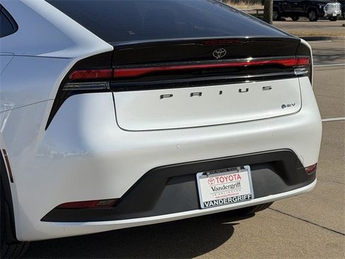 New 2026 Toyota Prius LE image 6