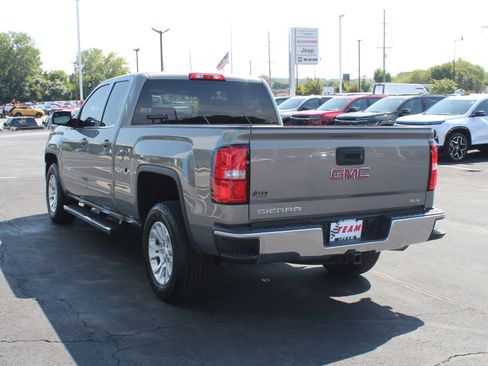 Used 2017 GMC Sierra 1500 SLE w/ SLE Value Package image 6
