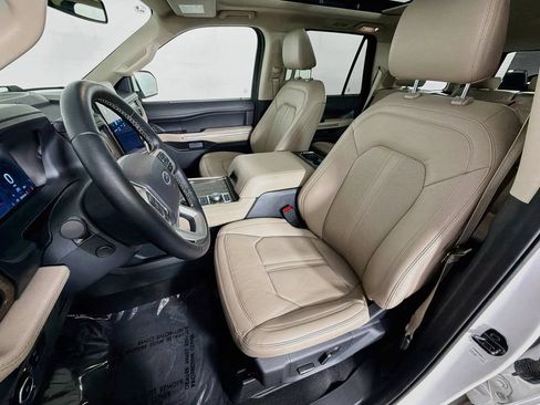 Used 2023 Ford Expedition Limited AWD/4WD image 22