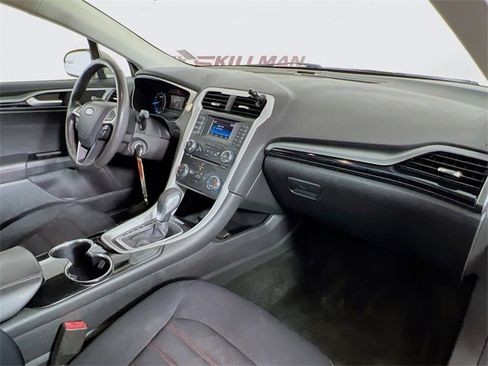 Used 2015 Ford Fusion SE w/ Equipment Group 201A image 35