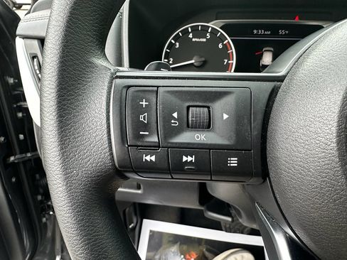 Used 2024 Nissan Rogue S AWD/4WD image 14