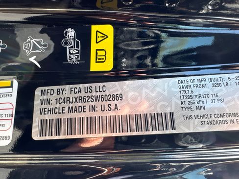 Used 2025 Jeep Wrangler Unlimited Rubicon 4xe w/ Safety Group AWD/4WD image 35