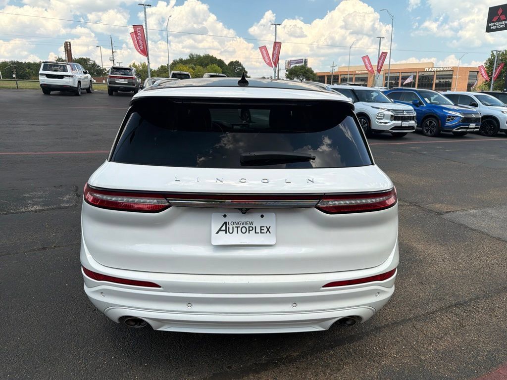 Used 2022 Lincoln Corsair Reserve w/ Luxury Package AWD/4WD image 7