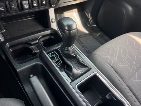 Used 2019 Toyota Tacoma TRD Sport w/ Technology Package RWD image 27