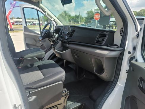 Used 2025 Ford Transit 250 Low Roof w/ Exterior Upgrade Package RWD image 11