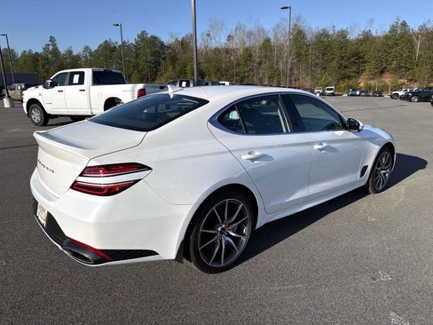 Used 2025 Genesis G70 2.5T image 5