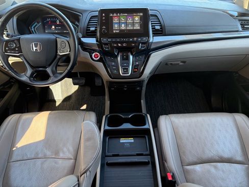 Certified 2024 Honda Odyssey Elite image 2