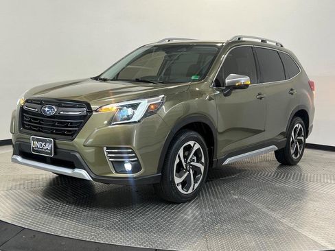 Used 2024 Subaru Forester Touring image 3