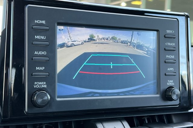 Used 2019 Toyota RAV4 XLE w/ Convenience Package FWD image 22