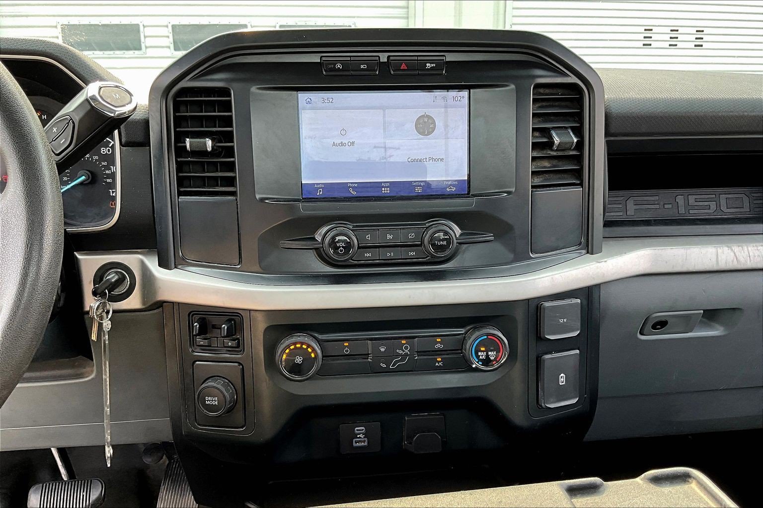 Used 2022 Ford F150 XL w/ Trailer Tow Package RWD image 12